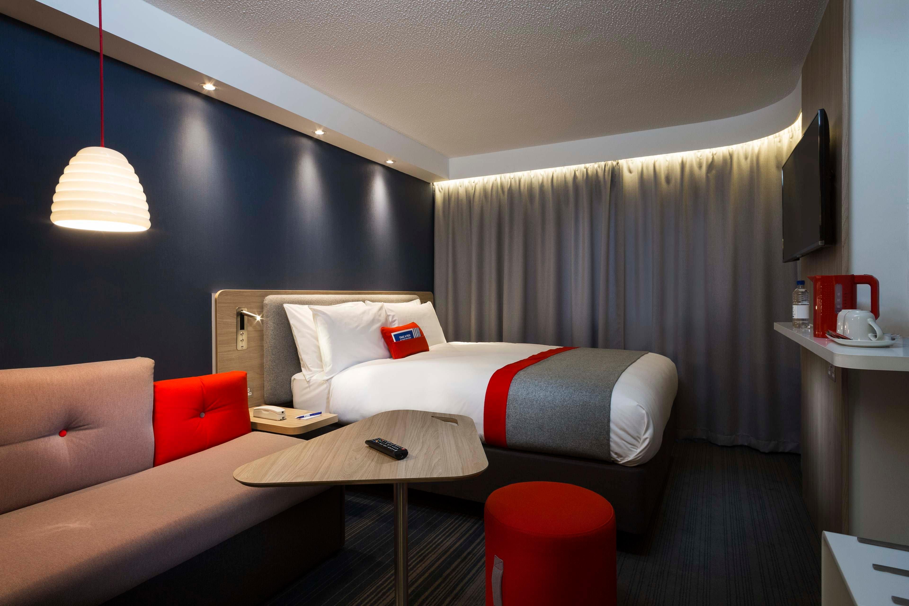 Holiday Inn Express Grimsby By Ihg Exterior photo