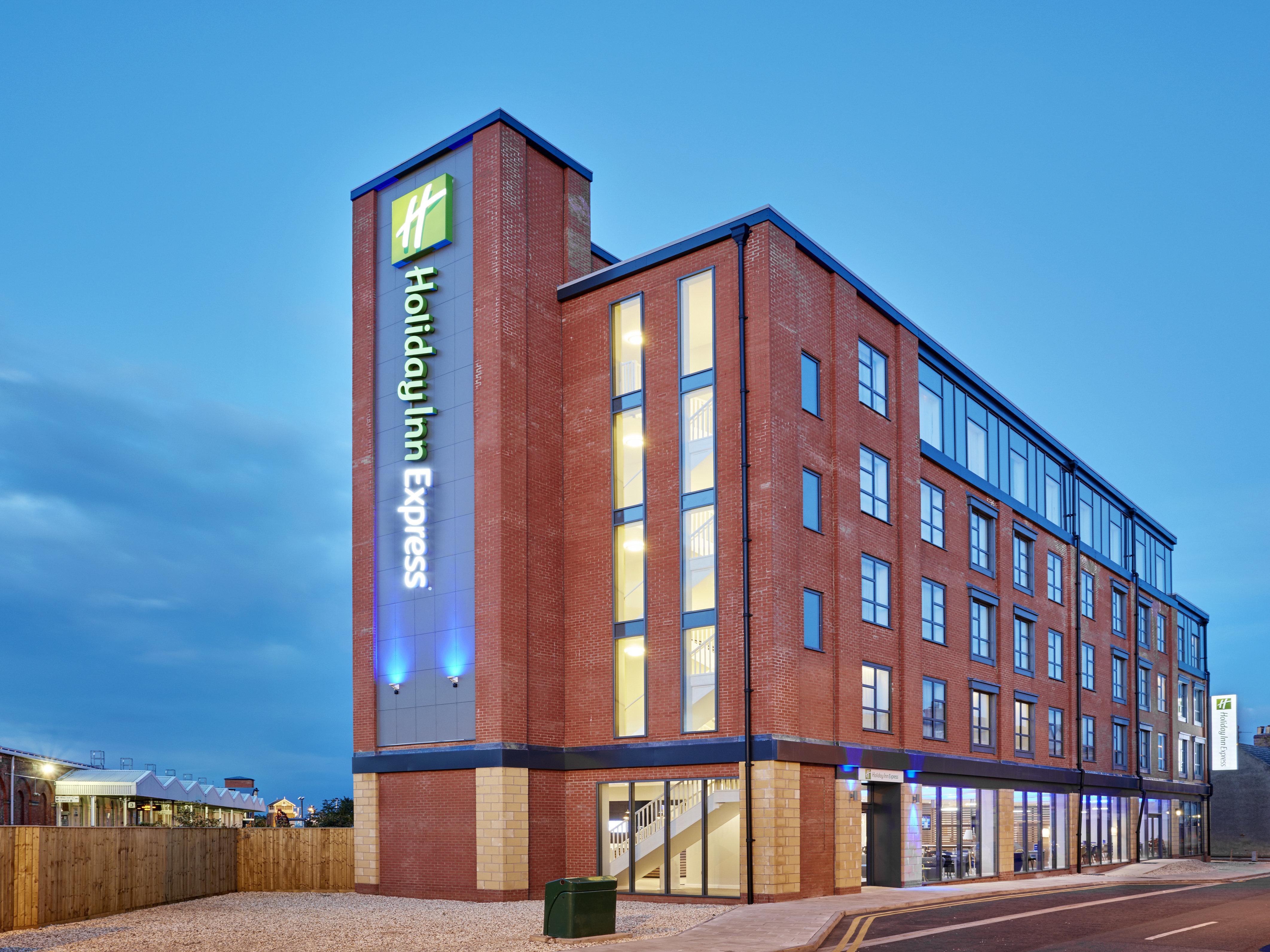 Holiday Inn Express Grimsby By Ihg Exterior photo